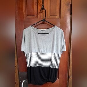 Casual Knot-Hem Short Sleeve Tee in Light Gray, Black & White Stripes